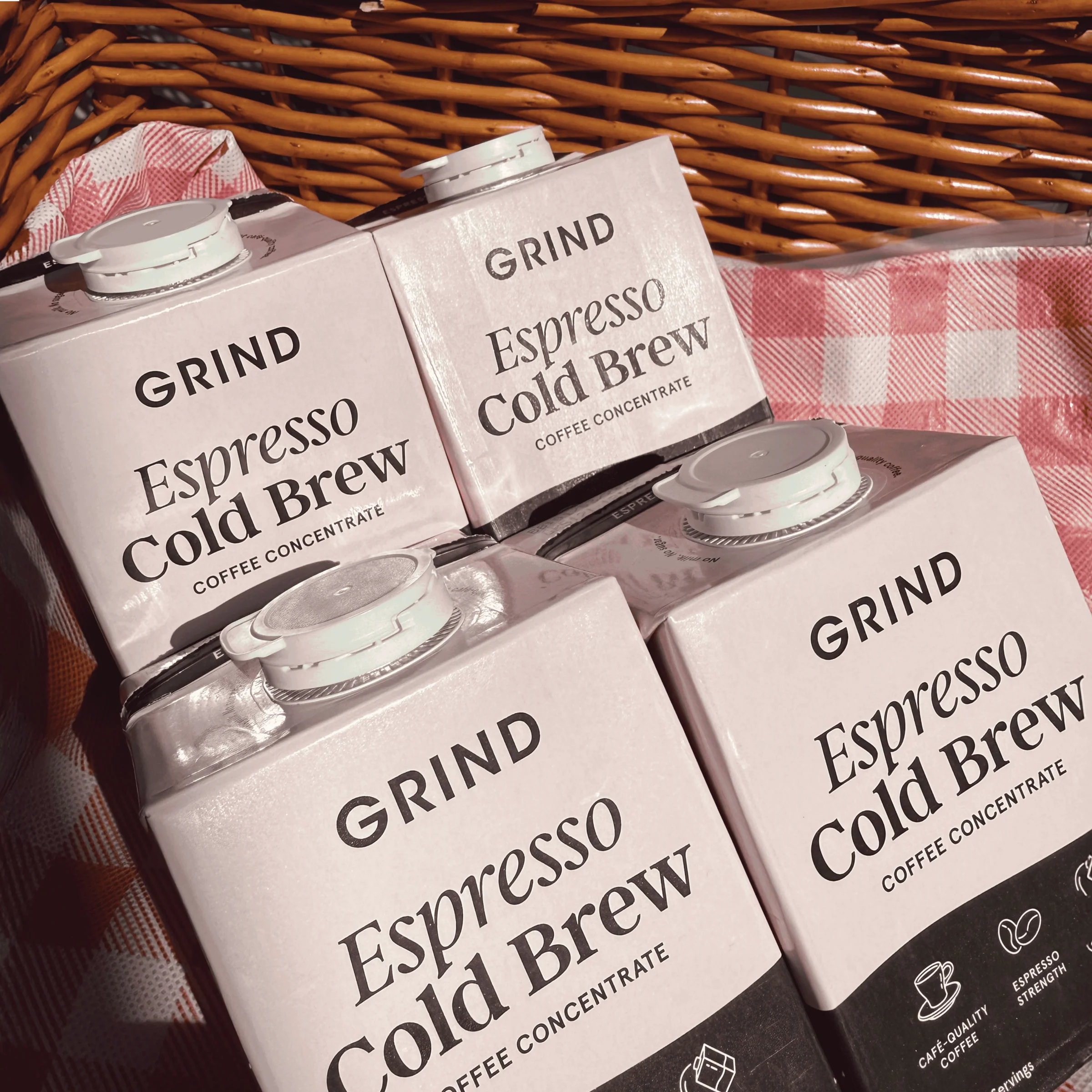 Black Cold Brew Coffee Concentrate - Pack of 4 - Image 3