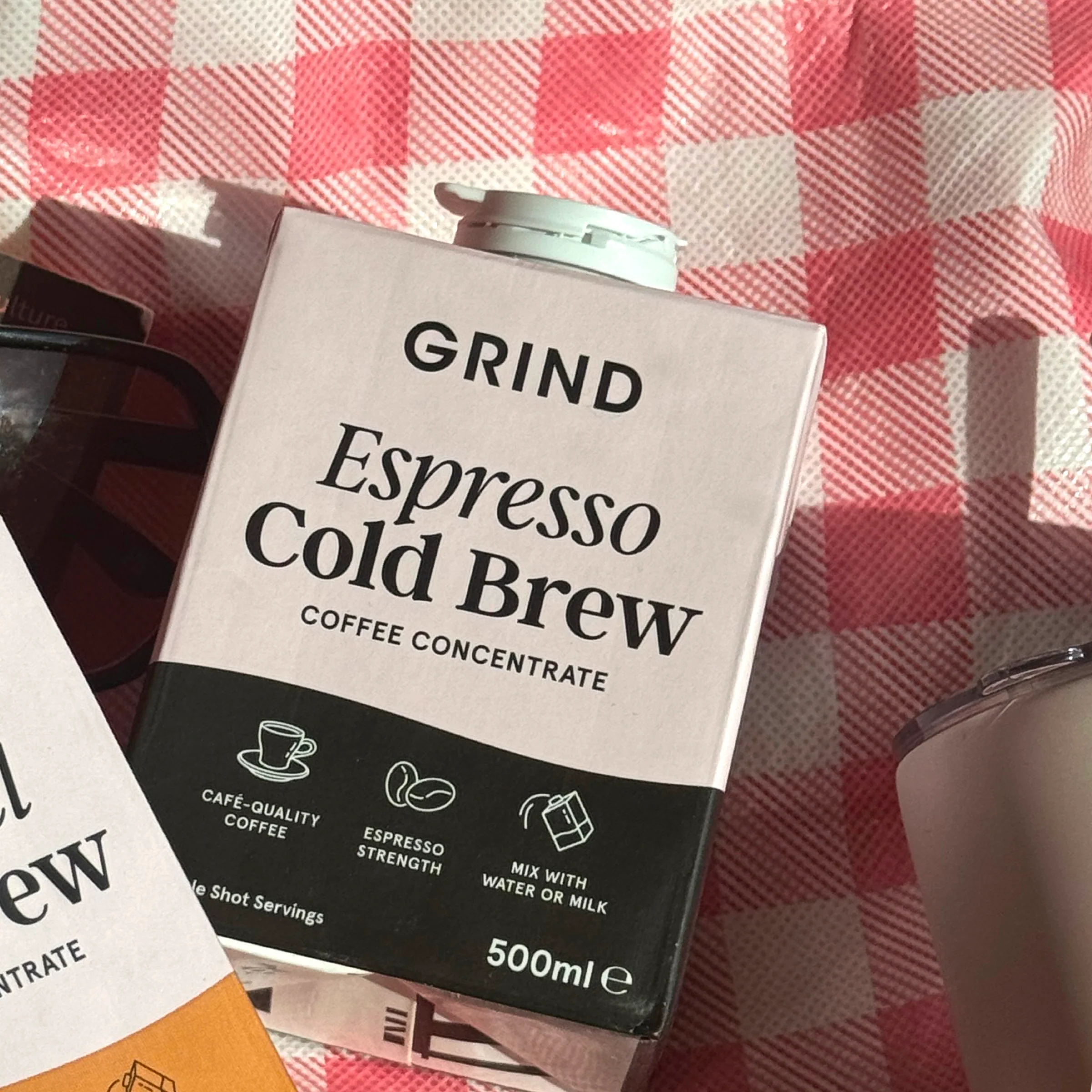 Black Cold Brew Coffee Concentrate - Pack of 4 - Image 5