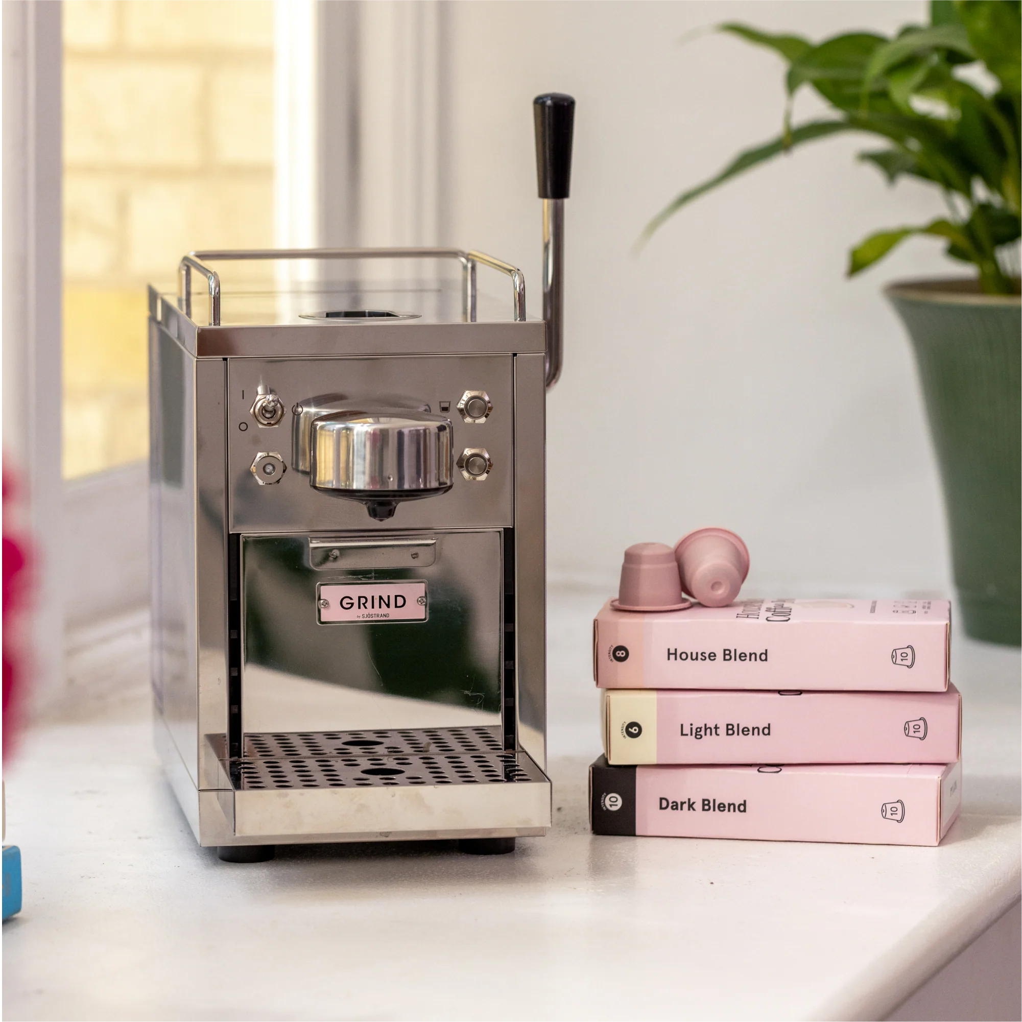 Grind One, Our Nespresso® Compatible Pod Machine - Image 7